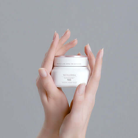 RADIANSOME 100 Microfluidizer Cream held in hands, enhancing skin elasticity and hydration.